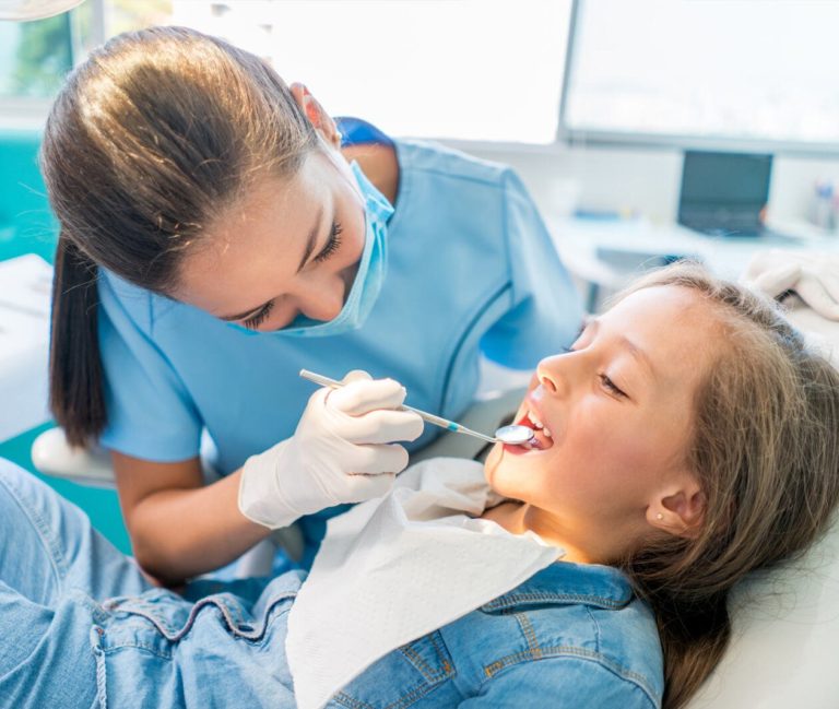 Hassles of Going to a Dentists?- Hire a Family Dentist