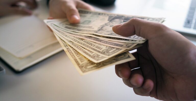 Slick Cash Loans Provides a Variety of Secured and Unsecured Personal Loans.